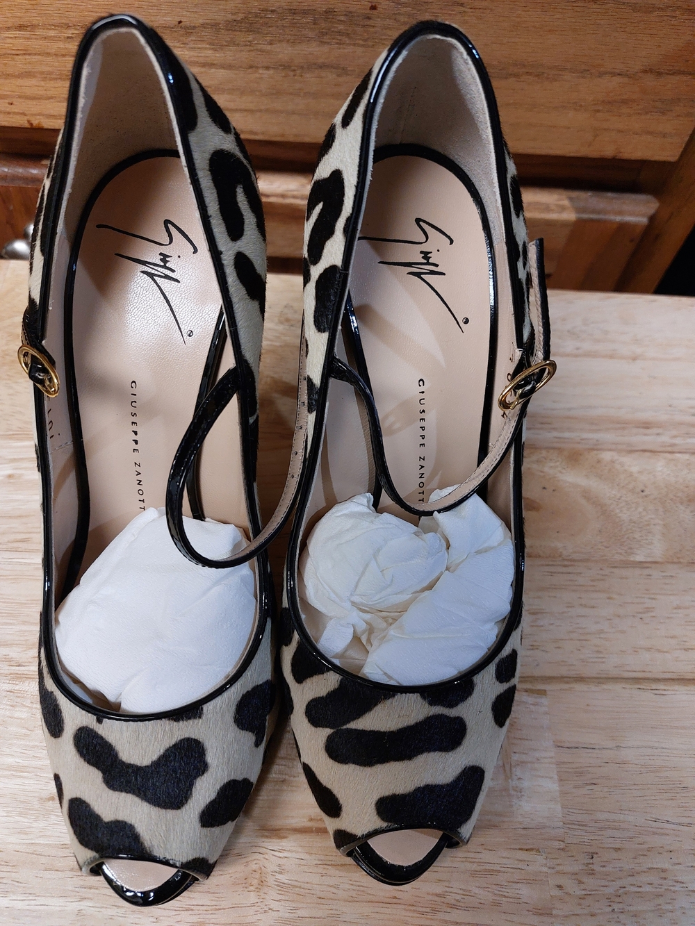 Giuseppe Zanotti Leopard Print Peep-Toe Mary Jane Pumps - Black & Cream Sz 37.5